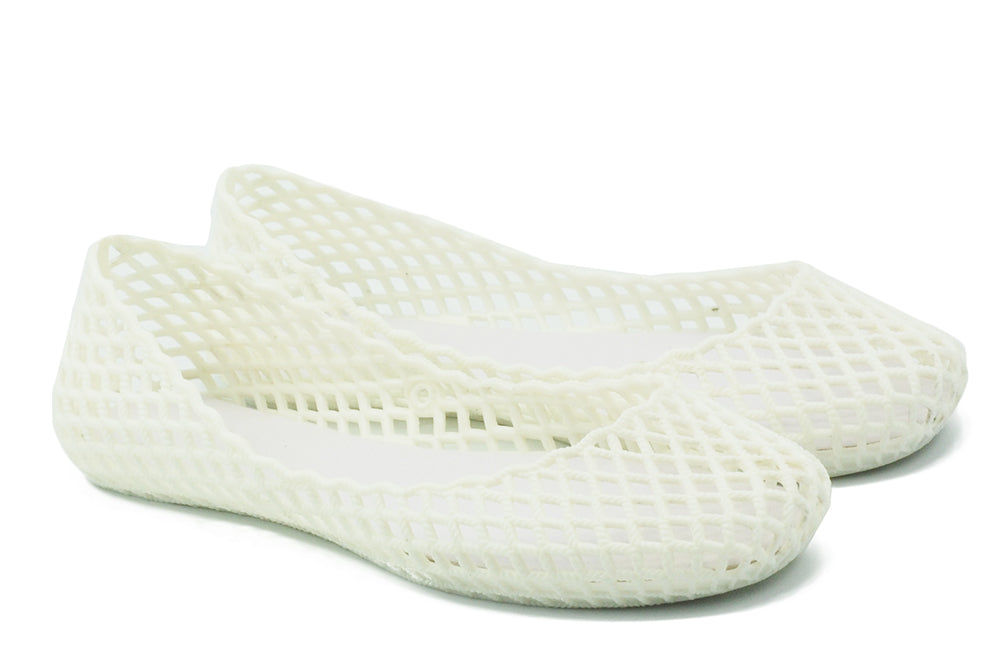 Jelly flats Closed round toe Slip on Open weave(solid colors)